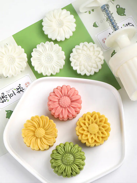 Daisy Mooncake Mold and Press for Home Baking