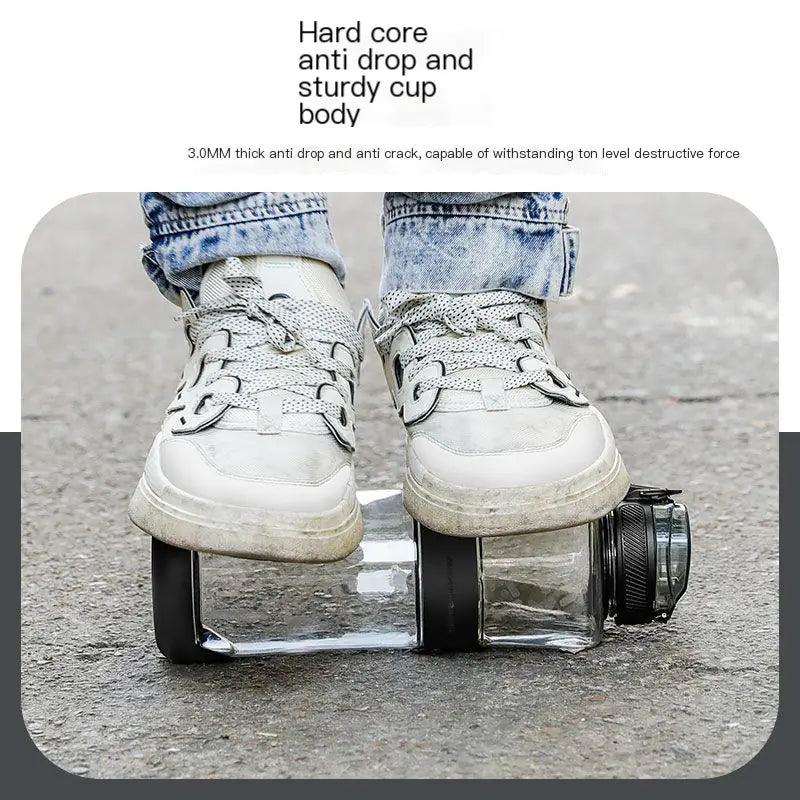 D7EE Large Capacity Plastic Space Cup for Sports